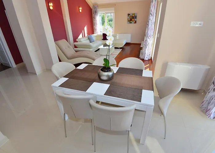 Coratina Apartman *